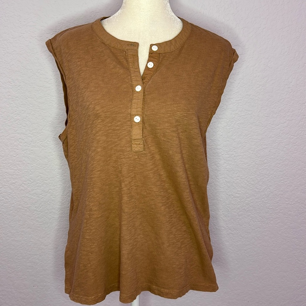 Faherty Tan Button-Up Sleeveless Top